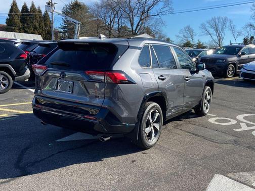 2023 Toyota RAV4 Prime SE