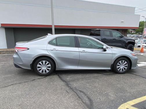 Celestial Silver Metallic 2020 Toyota Camry LE