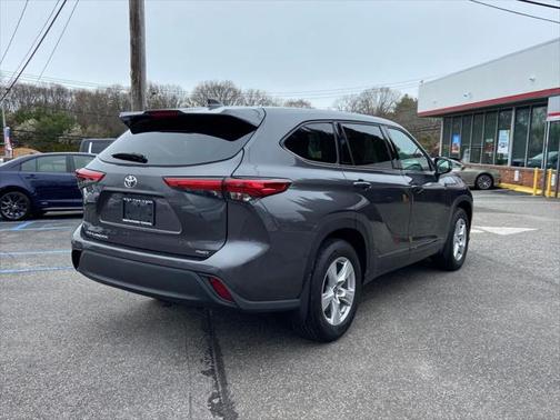 2022 Toyota Highlander L