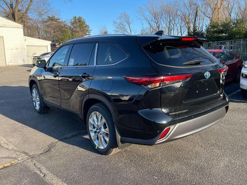 2023 Toyota Highlander Hybrid Limited