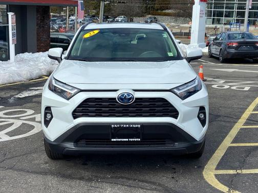 2023 Toyota RAV4 Hybrid XLE Premium