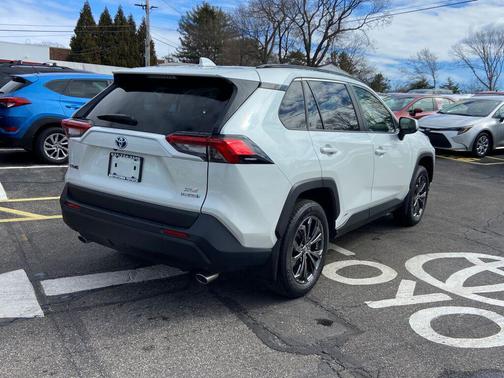 2023 Toyota RAV4 Hybrid XLE Premium