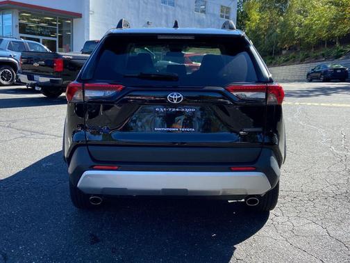 2022 Toyota RAV4 Adventure