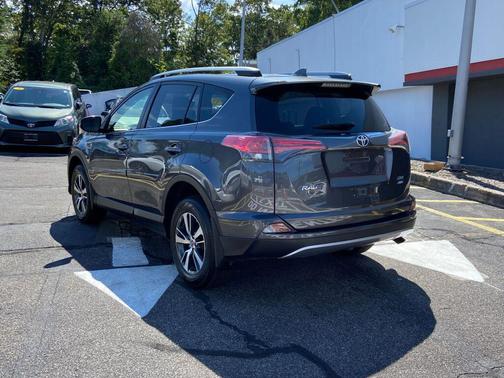 2018 Toyota RAV4 Adventure