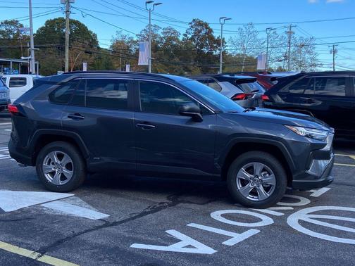 2025 Toyota RAV4 Hybrid LE