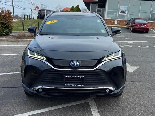 Celestial Black 2023 Toyota Venza Nightshade Edition