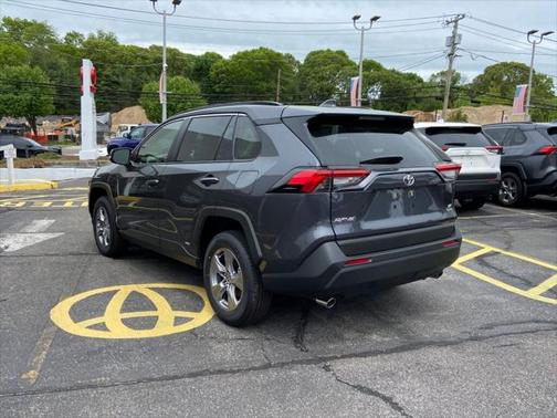 2025 Toyota RAV4 Hybrid LE