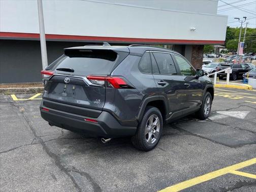 2025 Toyota RAV4 Hybrid LE