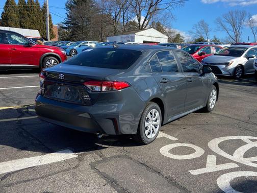 2025 Toyota Corolla Hybrid LE