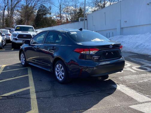 2025 Toyota Corolla Hybrid LE