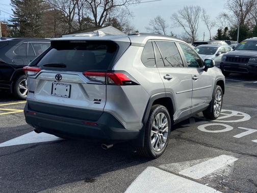 2024 Toyota RAV4 XLE Premium