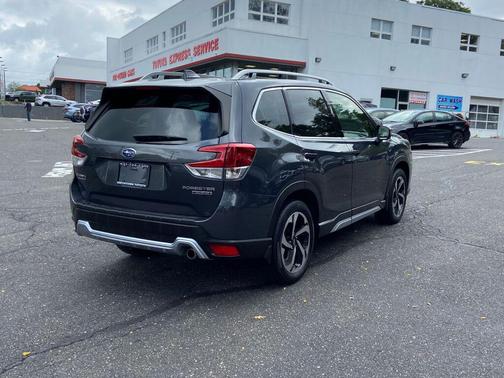 2022 Subaru Forester Touring