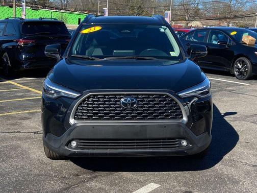 2023 Toyota Corolla Cross XLE
