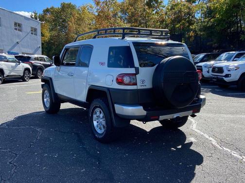 2012 Toyota FJ Cruiser Base