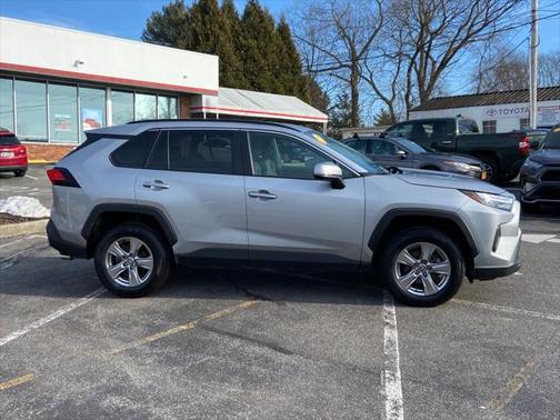 2023 Toyota RAV4 XLE
