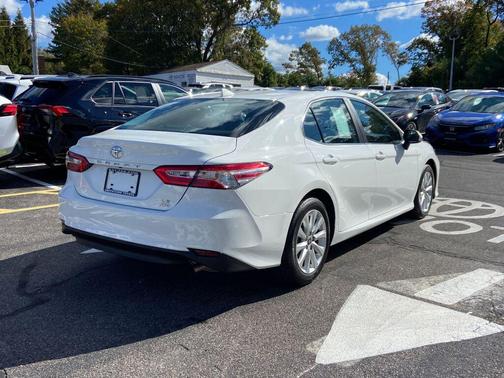 2020 Toyota Camry LE