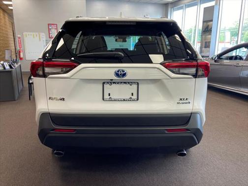 2024 Toyota RAV4 Hybrid XLE
