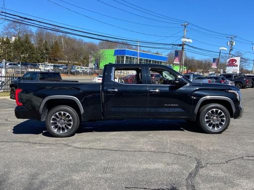 BLACK 2022 Toyota Tundra Limited