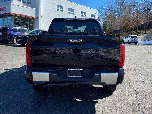BLACK 2022 Toyota Tundra Limited