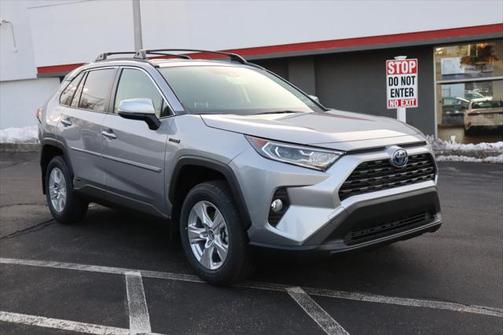 2021 Toyota RAV4 Hybrid XLE