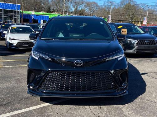 2026 Toyota Sienna XSE 7 Passenger