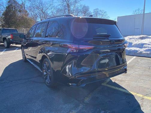 2026 Toyota Sienna XSE 7 Passenger