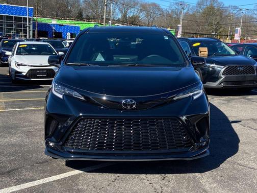 2026 Toyota Sienna XSE 7 Passenger
