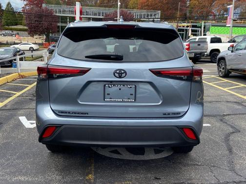 2024 Toyota Highlander XLE