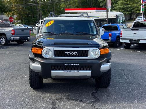 2014 Toyota FJ Cruiser Base