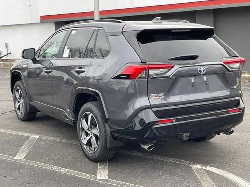 2023 Toyota RAV4 Prime SE