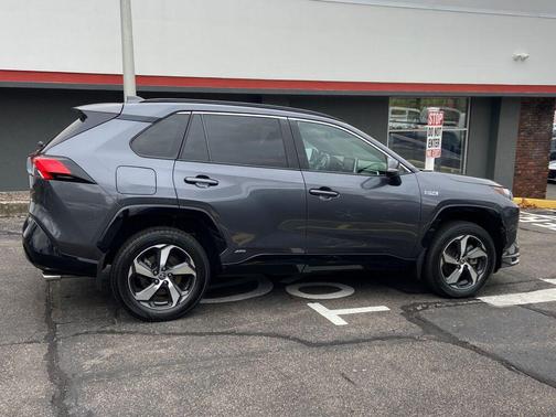 2023 Toyota RAV4 Prime SE