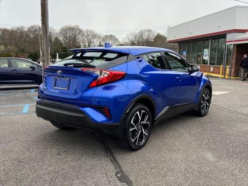 2021 Toyota C-HR XLE
