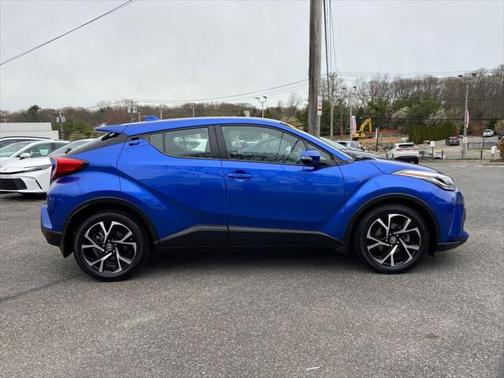 2021 Toyota C-HR XLE