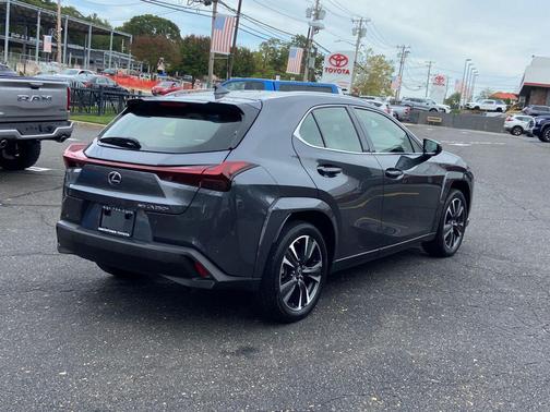 2024 Lexus UX 250h Base