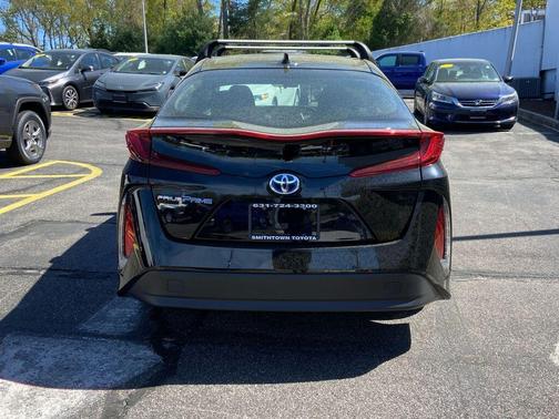 2021 Toyota Prius Prime LE