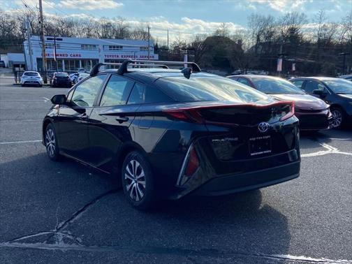 2021 Toyota Prius Prime LE