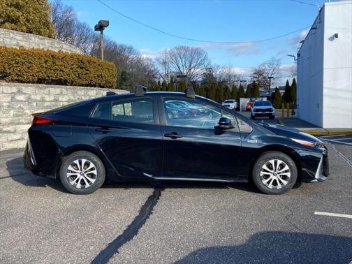 2021 Toyota Prius Prime LE