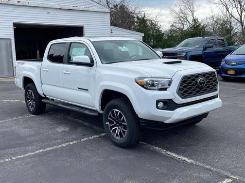 2023 Toyota Tacoma TRD Sport