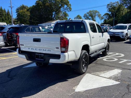 2022 Toyota Tacoma SR