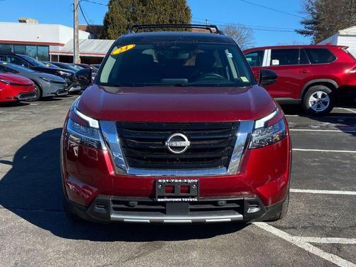 2024 Nissan Pathfinder SL 4WD