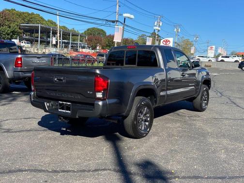 2022 Toyota Tacoma TRD Sport