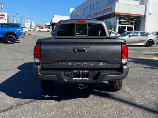 2022 Toyota Tacoma TRD Sport