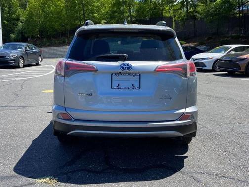 2017 Toyota RAV4 Hybrid XLE