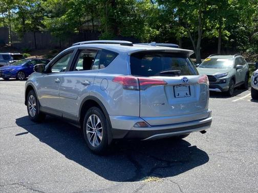 2017 Toyota RAV4 Hybrid XLE