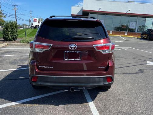 2015 Toyota Highlander LE