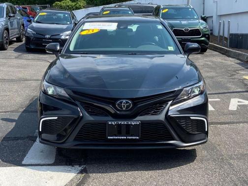 BLACK 2023 Toyota Camry SE