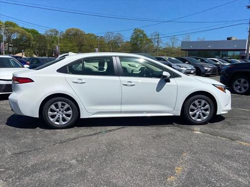 2025 Toyota Corolla Hybrid LE