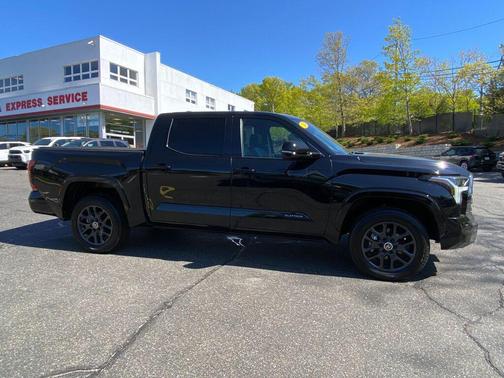 Midnight Black Metallic 2024 Toyota Tundra Platinum