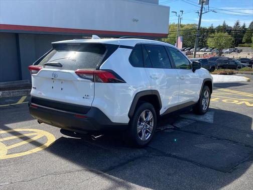 2025 Toyota RAV4 Hybrid LE