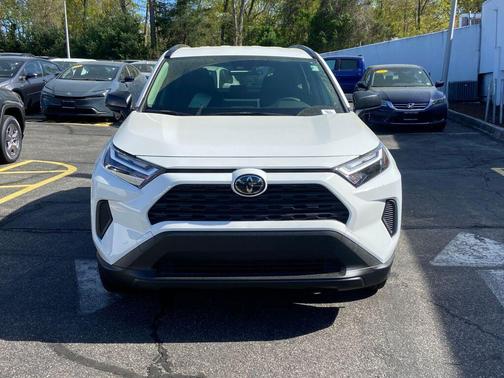 2025 Toyota RAV4 Hybrid LE